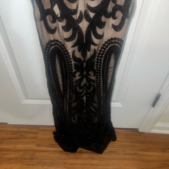 Miss Ord Elegant Black and Tan Sequin Dress - Picture 6 of 9